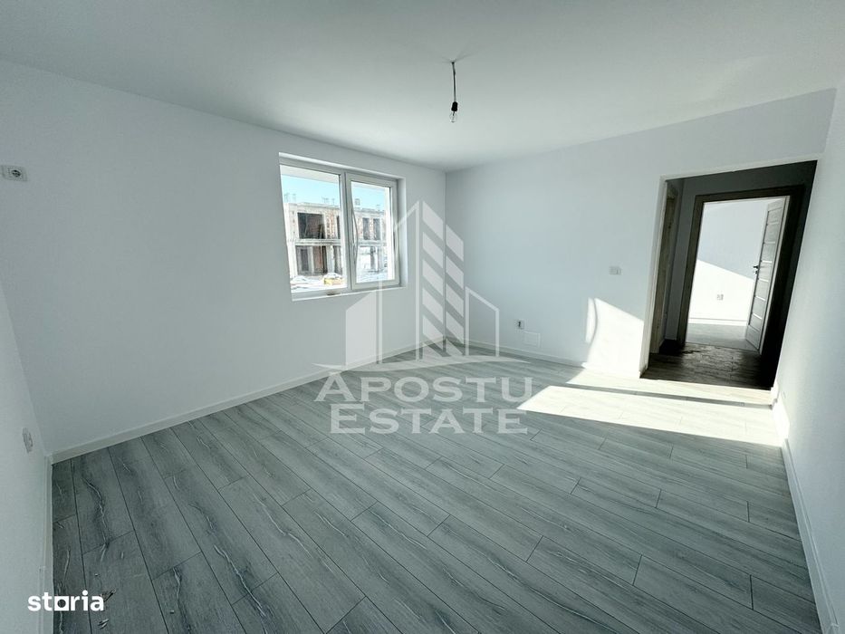 Apartament cu 2 camere decomandat bucatarie inchisa in zona Planetelor