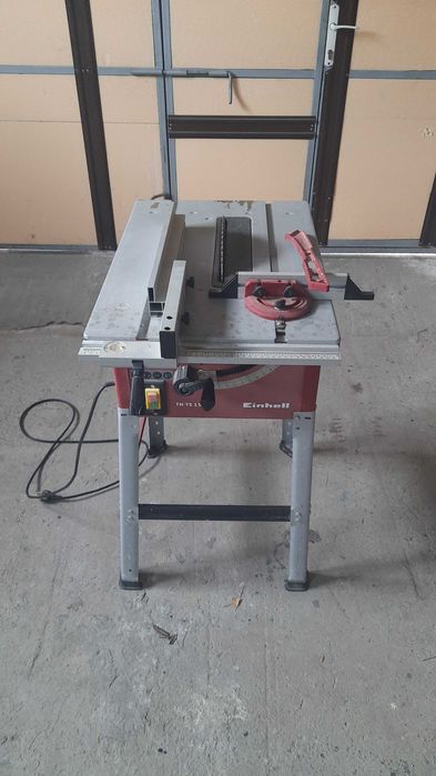 Fierastrau de masa circular Einhell TH-TS 1525 U