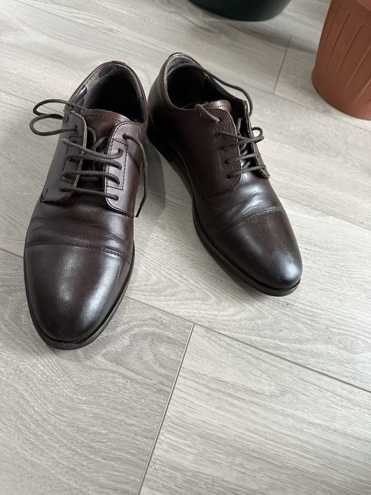 Vand pantofi piele Batta