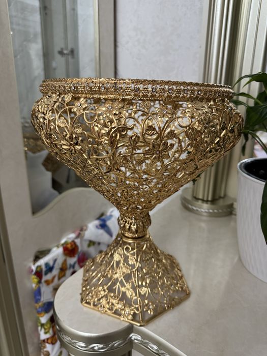 Продается фруктовница