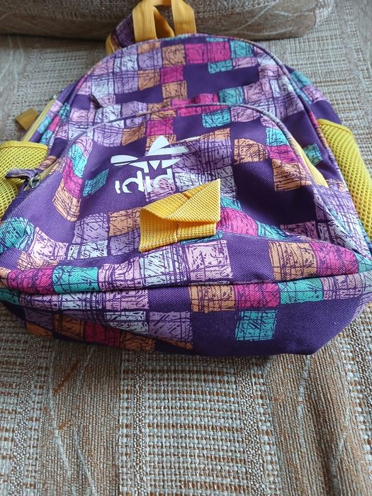 Ученическа раница аdidas