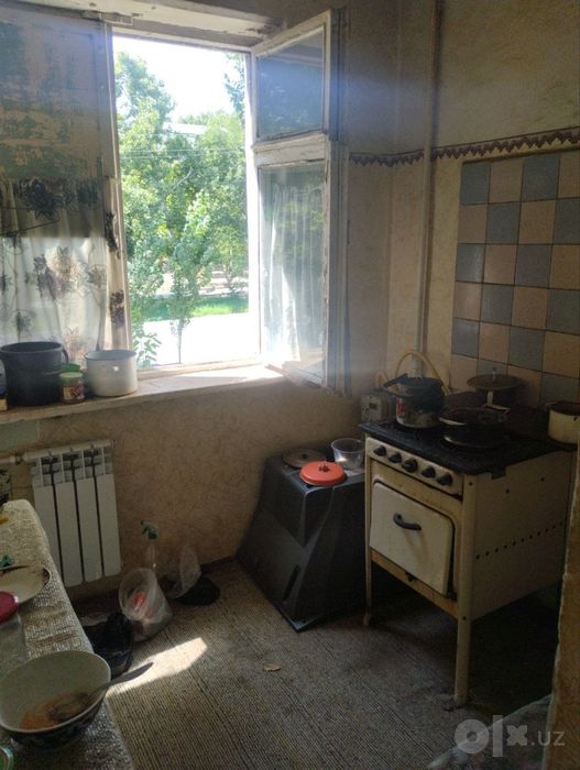 Продам квартиру .