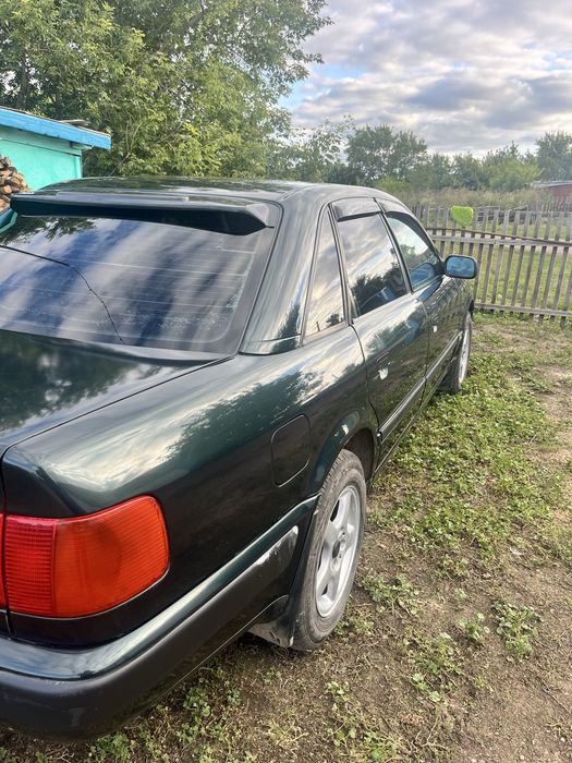 Продам ауди 100 ц4