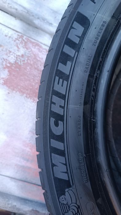 275/45/21 Michelin