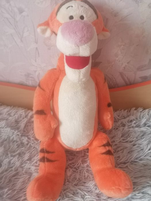 Plusuri disney diferite dimensiuni