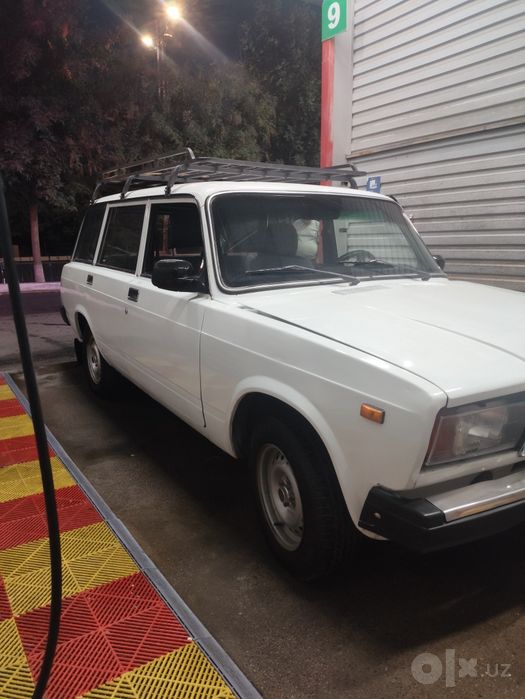 Vaz 2104 sotiladi