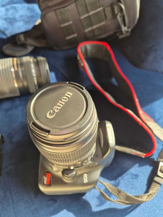 Canon EOS Rebel XSi ,doua obiective 18-55mmstabilizat si 75-300.