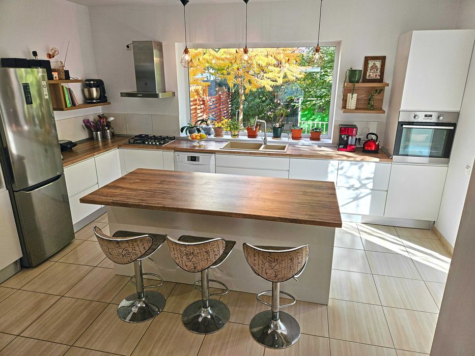 Vila P+2 pe malul lacului Siutghiol - Mamaia-Sat