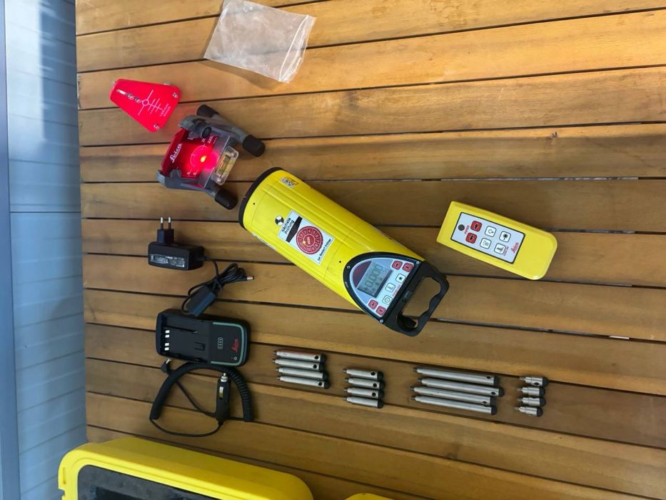 Nivela laser canalizare Leica Piper 200