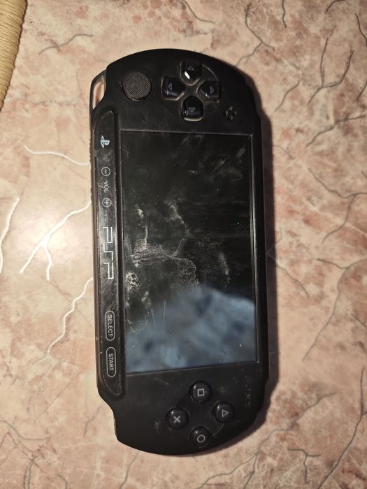 Продам PSP-E1004, б/у