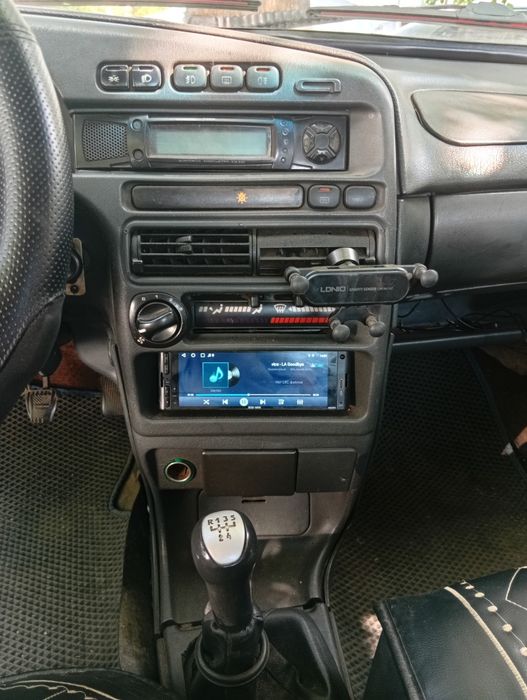 Автомобиль ВАЗ 2108