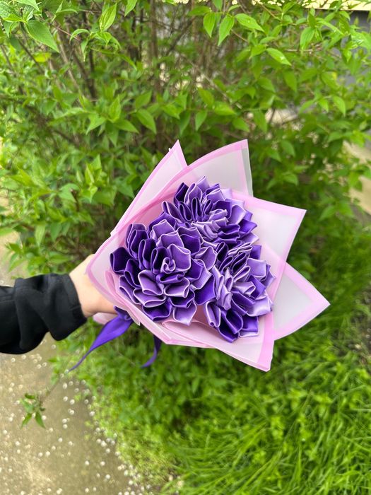 Trandafiri din satin