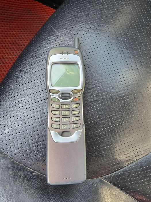 Продам телефон Нокиа 7110