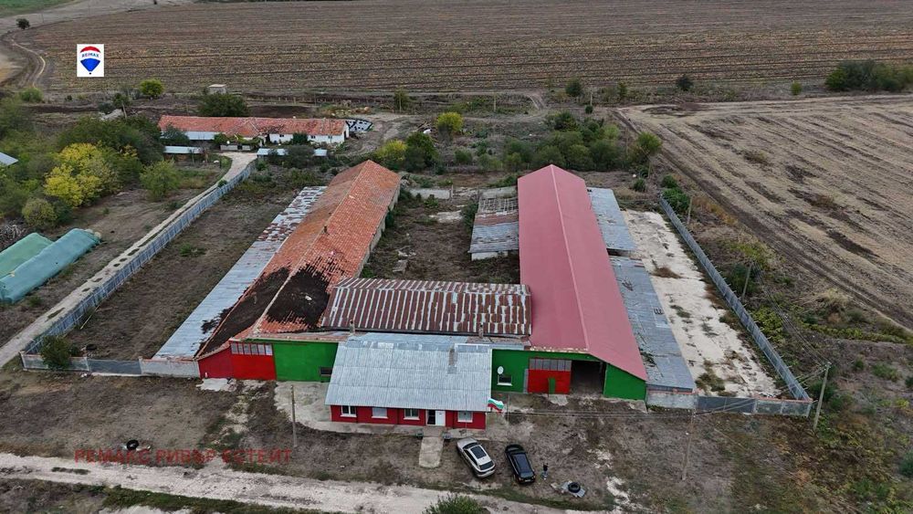 Продава се Промишлена сграда в с. Белица, Област Силистра - 1584 кв.м за 329 €/кв.м - Снимка #3