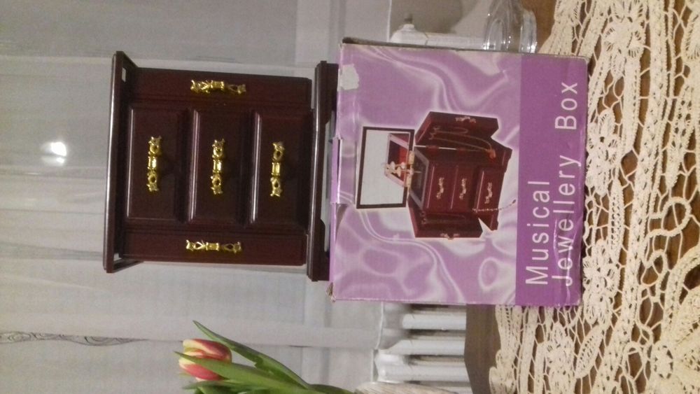 Cutie muzicala pentru bijuterii