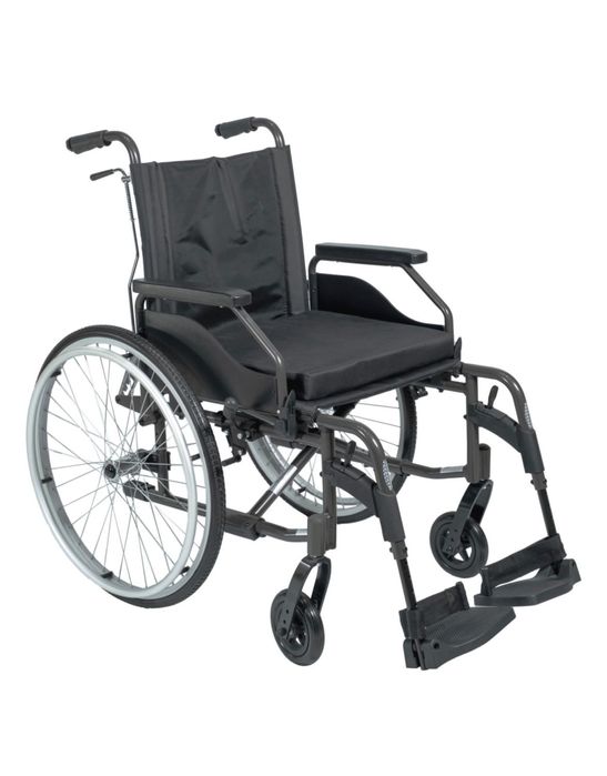 Продам инвалидную коляску