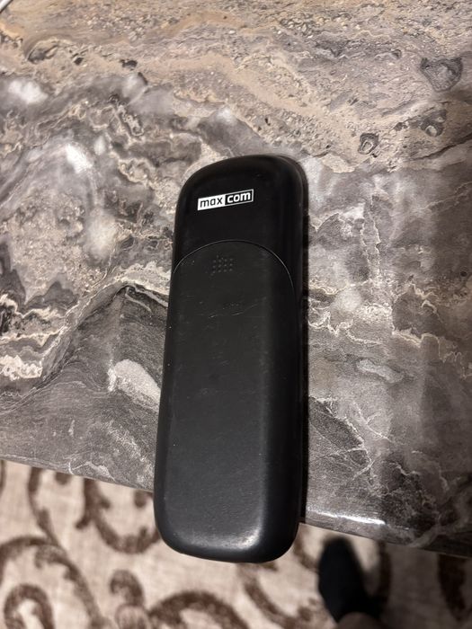 Maxcom telefon cu butoane