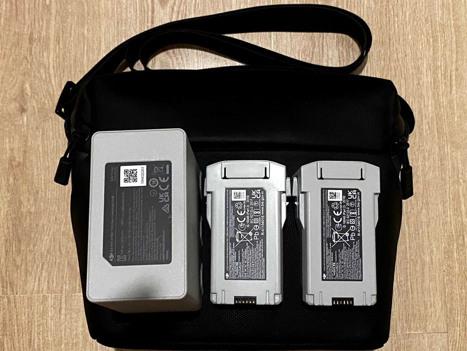 KIT pt DJI Mini 3 Mini 3 Pro Mini 4 Pro Fly More Combo HUB+2ACU+GEANTA