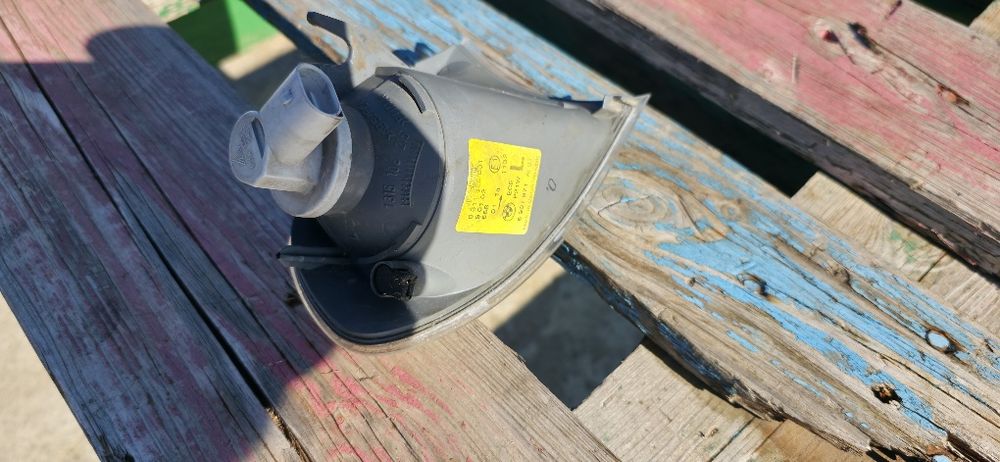 Semnal semnalizare stanga bmw e46 compact 316ti 318ti 320td dezmembrez