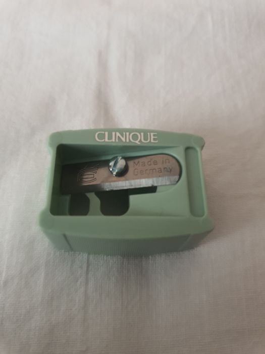 Точилка от Clinique