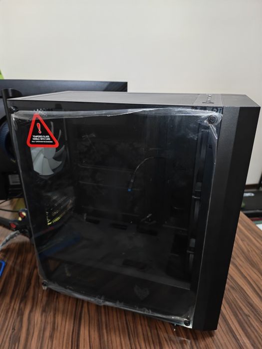 Продам кеис в отличном состоянии