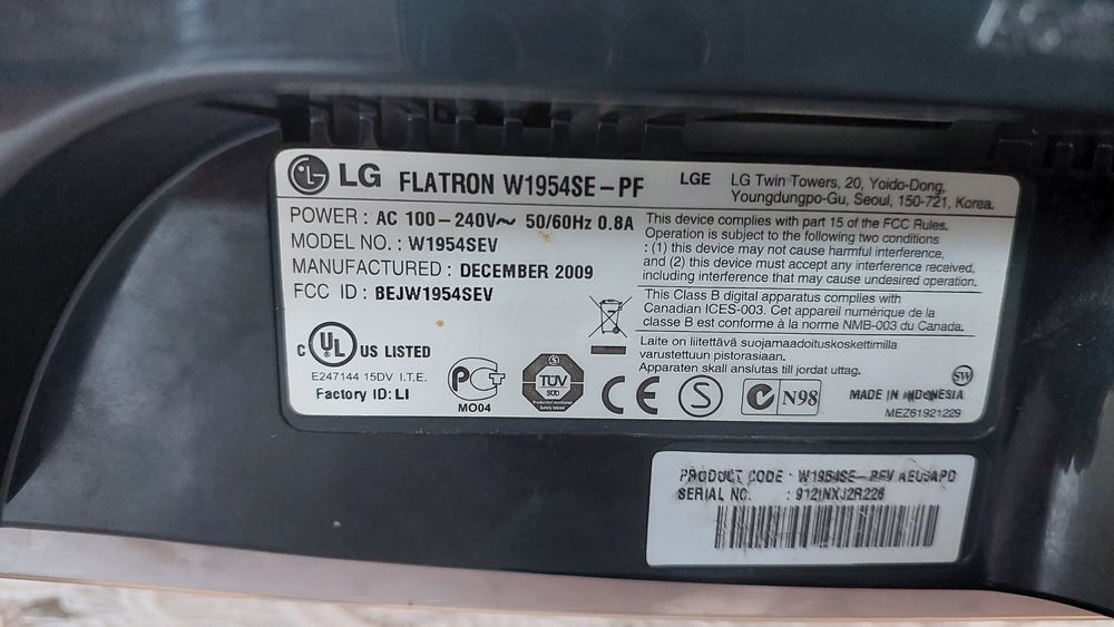 Монитор LG отдам за 10 тыс