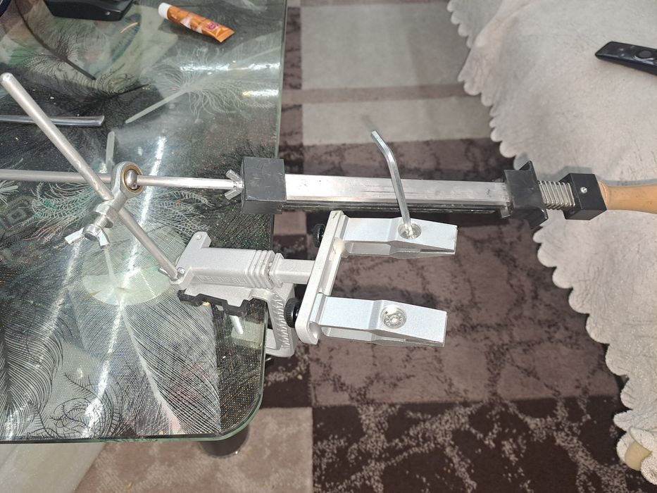 Професионално точило за ножове с фиксиран ъгъл