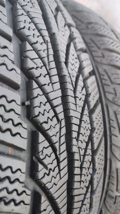 4бр. зимни гуми 165/65/14 Sportiva/ Continental/
dot22
7.4mm
Добро със