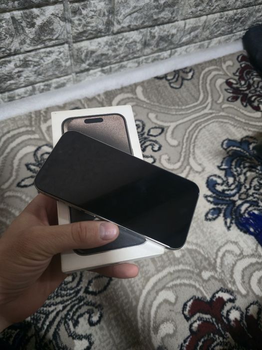 Iphone 15 pro natural