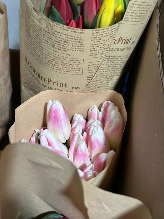 Тюльпаны, подарки на 8 марта, арома свечи