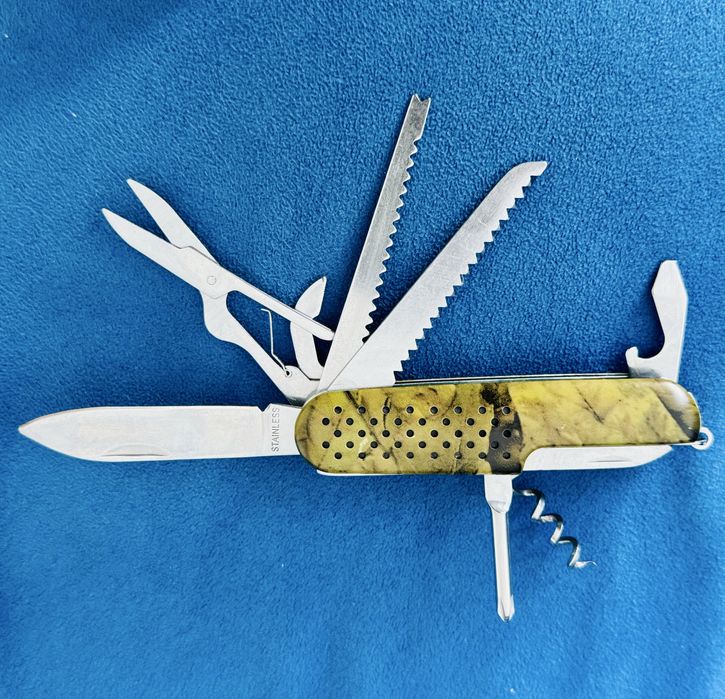 Мультитул многофункциональный