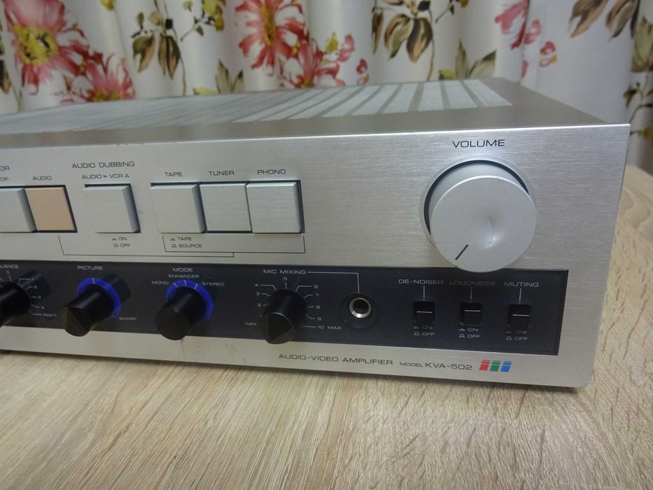Amplificator audio-video Kenwood KVA-502S