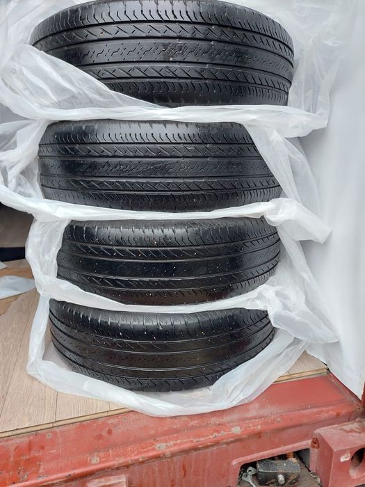 Шины Bridgestone 215/65/16