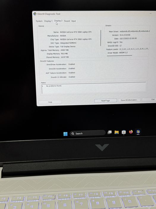 Laptop RTX 5060 NOU GARANTIE 10 LUNI i7-13620H Baterie 75 Cicluri