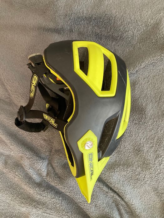 Каска за велосипед ONEAL