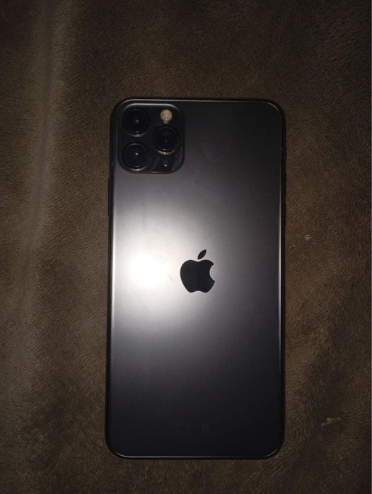 iPhone 11 Pro Max есть обмень на скутер