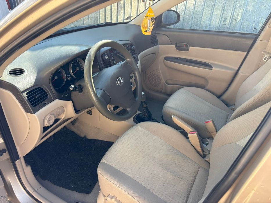 Hyundai Accent 1.6 benzina