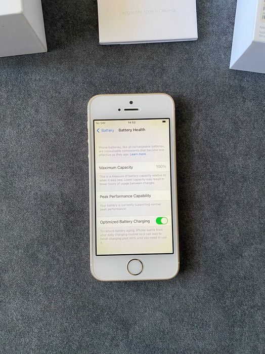 Apple iPhone SE 2016