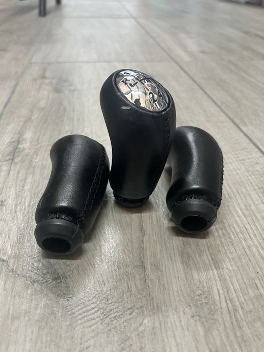 Nucă-maneta viteze piele Logan-Sandero