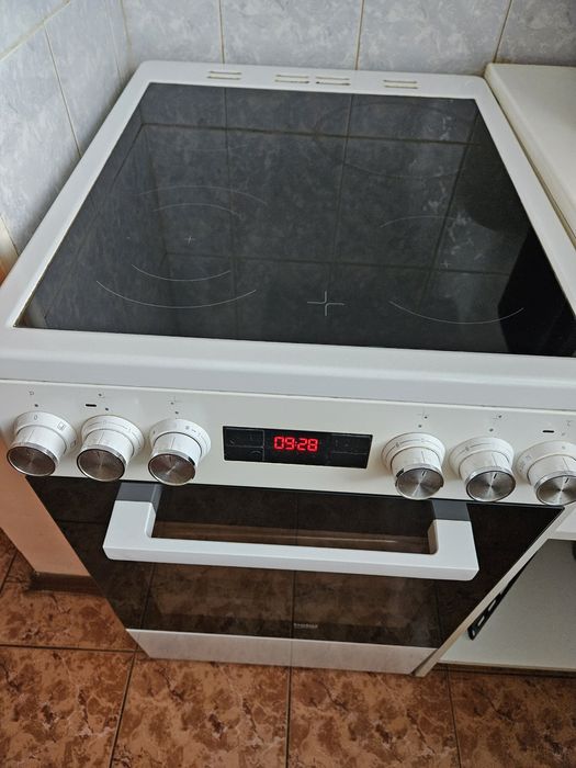 Свободно стояща готварска печка Беко
