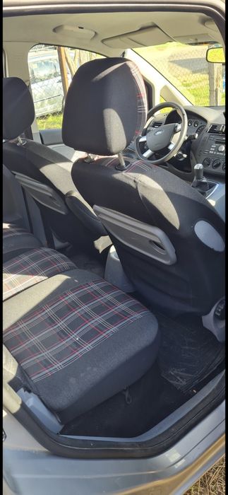 Dezmembrez ford focus c max 1,6 2007  dizel. Masina ie radiată