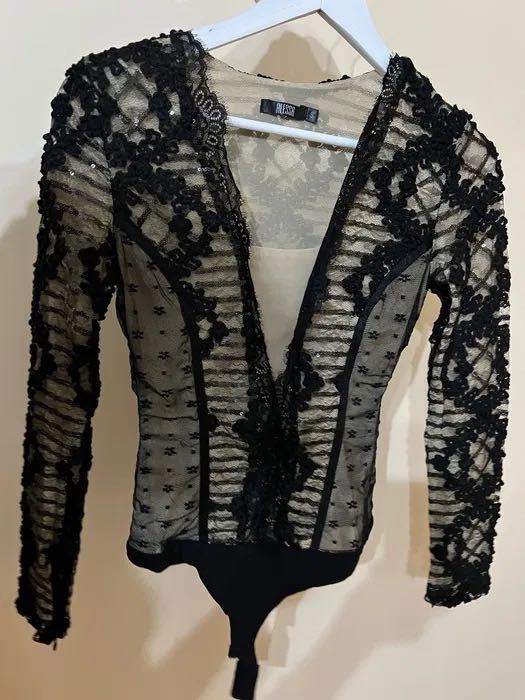 Боди с дантела и пайети на Alessa