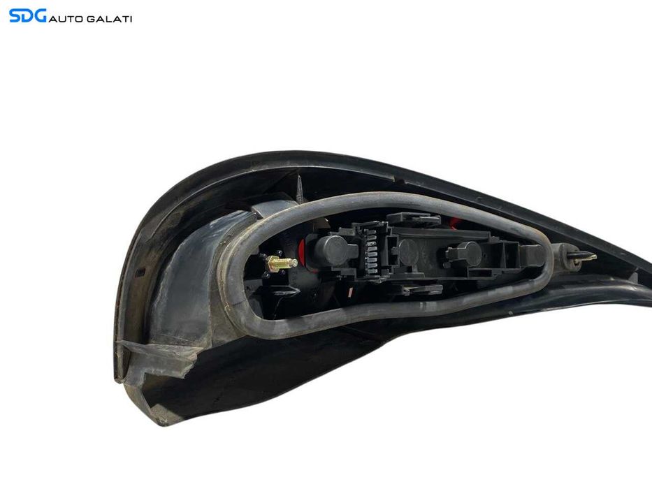 Stop Tripla Lampa Dreapta de pe Aripa Caroserie Renault Laguna 1 1994 - 2001 [L6432]