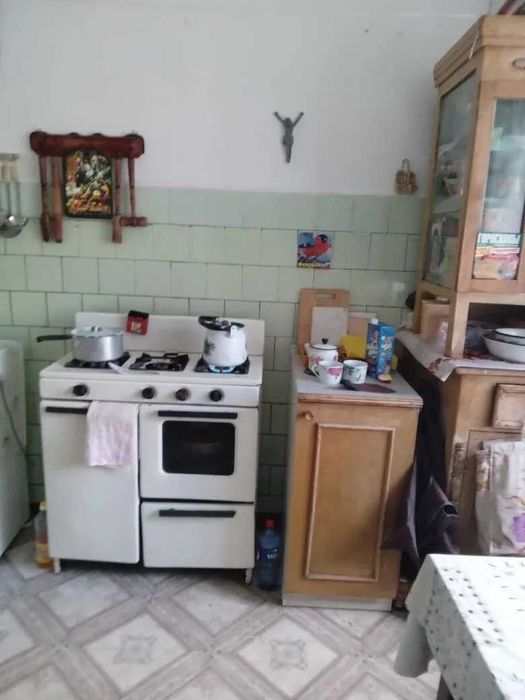 Продам дом на Восточном с огородом.