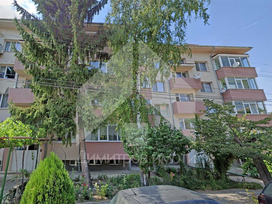 Продава се Тристаен апартамент в Нови пазар - 88 кв.м за 1103 €/кв.м - Снимка #23