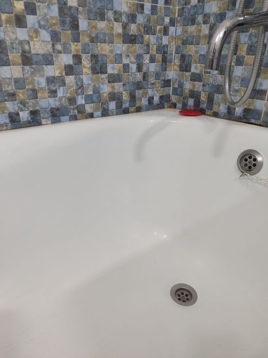 Продаётся чугунная ванна