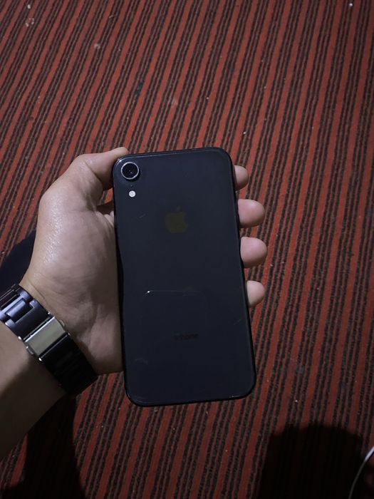 IPhone xr 128/88