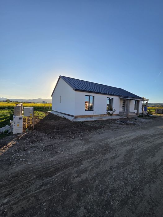 Casa Noua De Vânzare