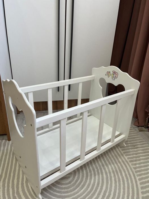 Кроватка для куклы, деревянная