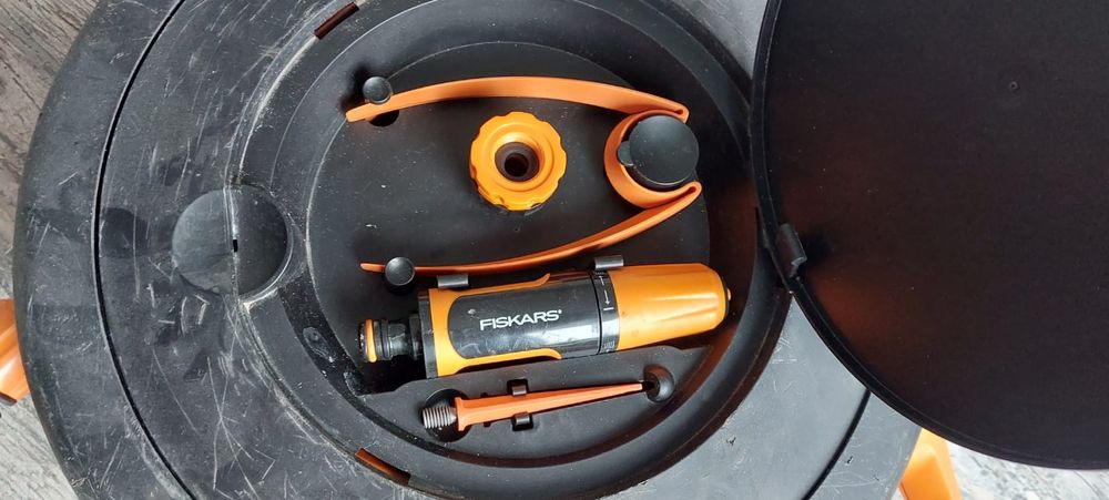 Furtun  pe tambur  Fiskars